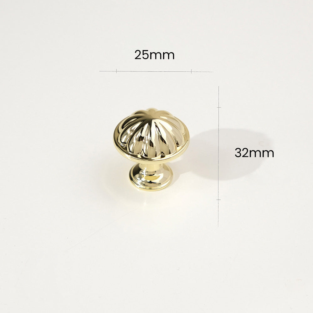 Decorative Finial Cabinet Pulls and Fluted Knobs
