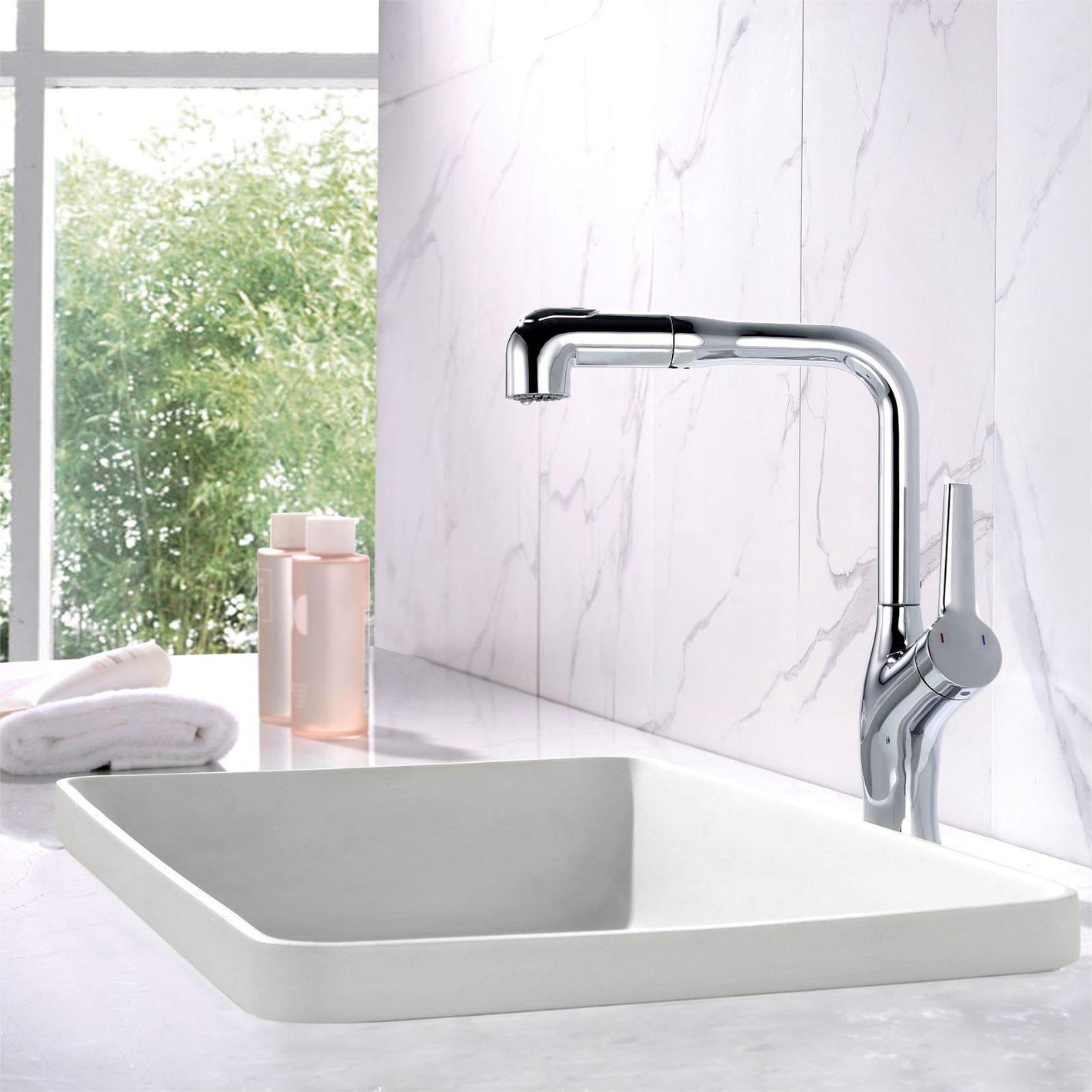 Single Hole Rotatable and Pull-Out Bathroom Faucet