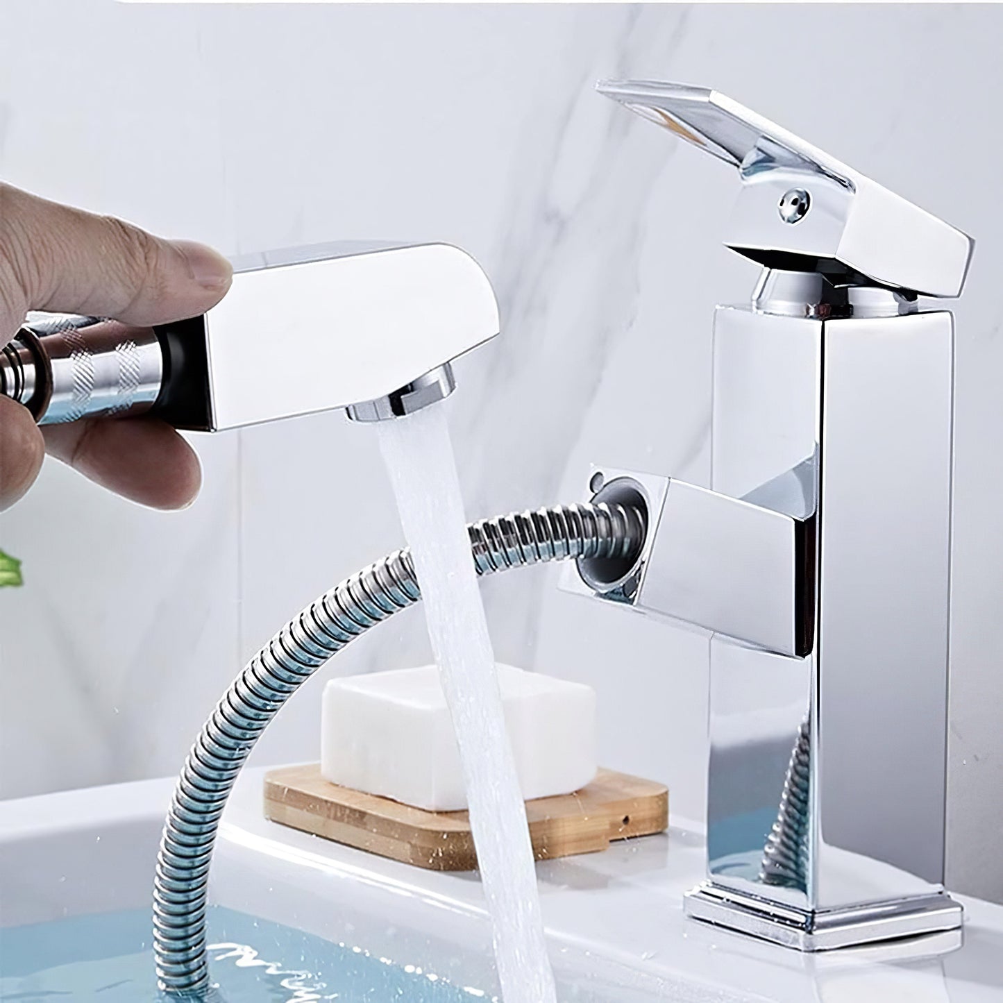 Velora Modern Brass Pull-Out Bathroom Sink Faucet With 360° Swivel Spout
