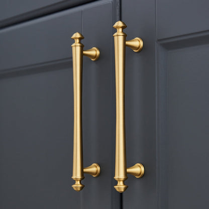 Traditional Brass Cabinet Pulls and T-Knobs