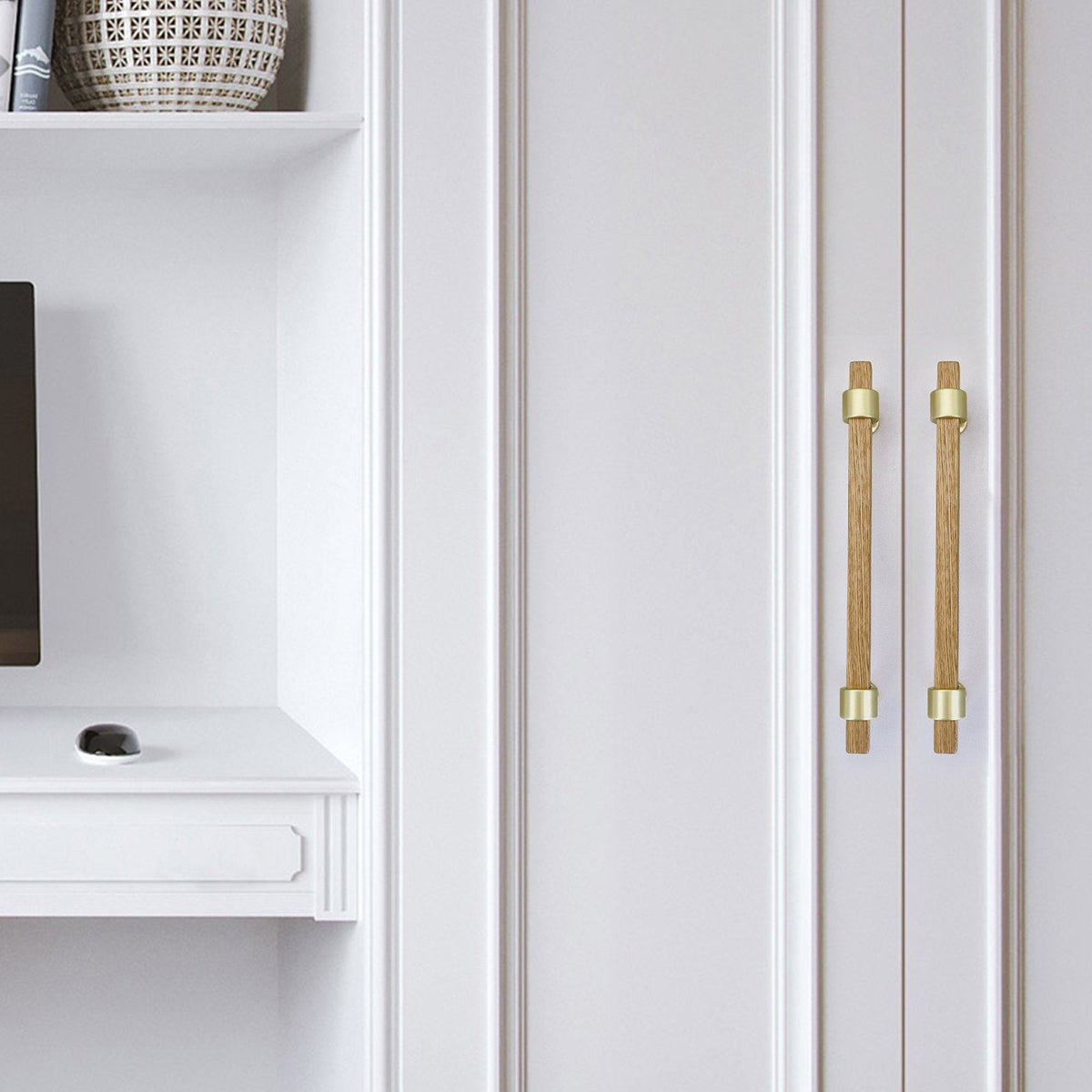 Wood Square Bar Cabinet Pulls and T-Knobs for Wardrobes