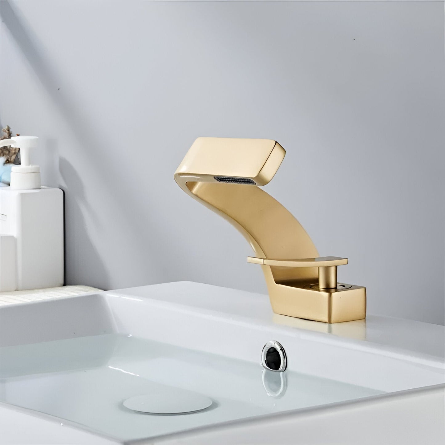 Sereno Waterfall Single Lever Brass Bathroom Sink Faucet, Single Hole Basin Faucet