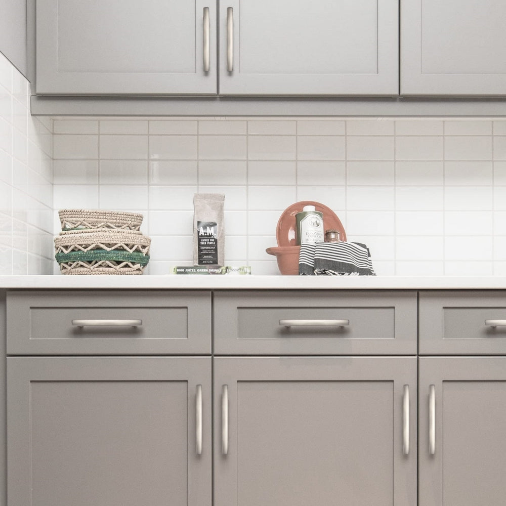 Multi-Finish Curved Cabinet Pulls for Kitchen Drawers