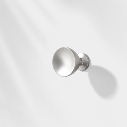 Smooth Curved Cabinet Handles and Round Knobs for Wardrobes