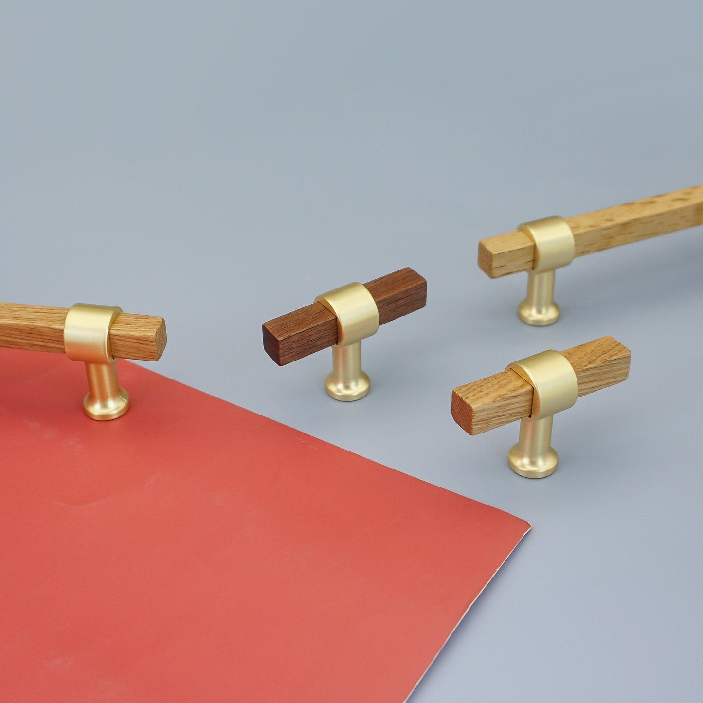 Wood Square Bar Cabinet Pulls and T-Knobs for Wardrobes