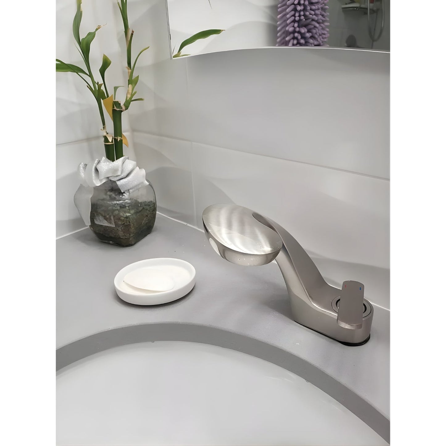 Elara Elegant Bathroom Sink Faucet Single Lever, Solid Brass Single Hole Vanity Faucet