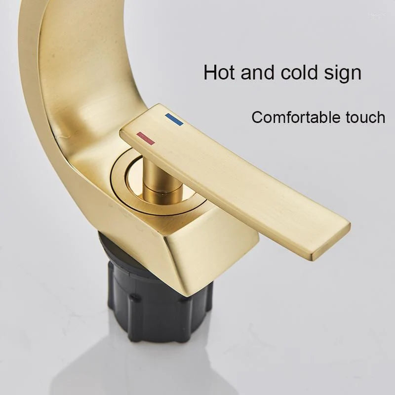 Adjust water with one lever