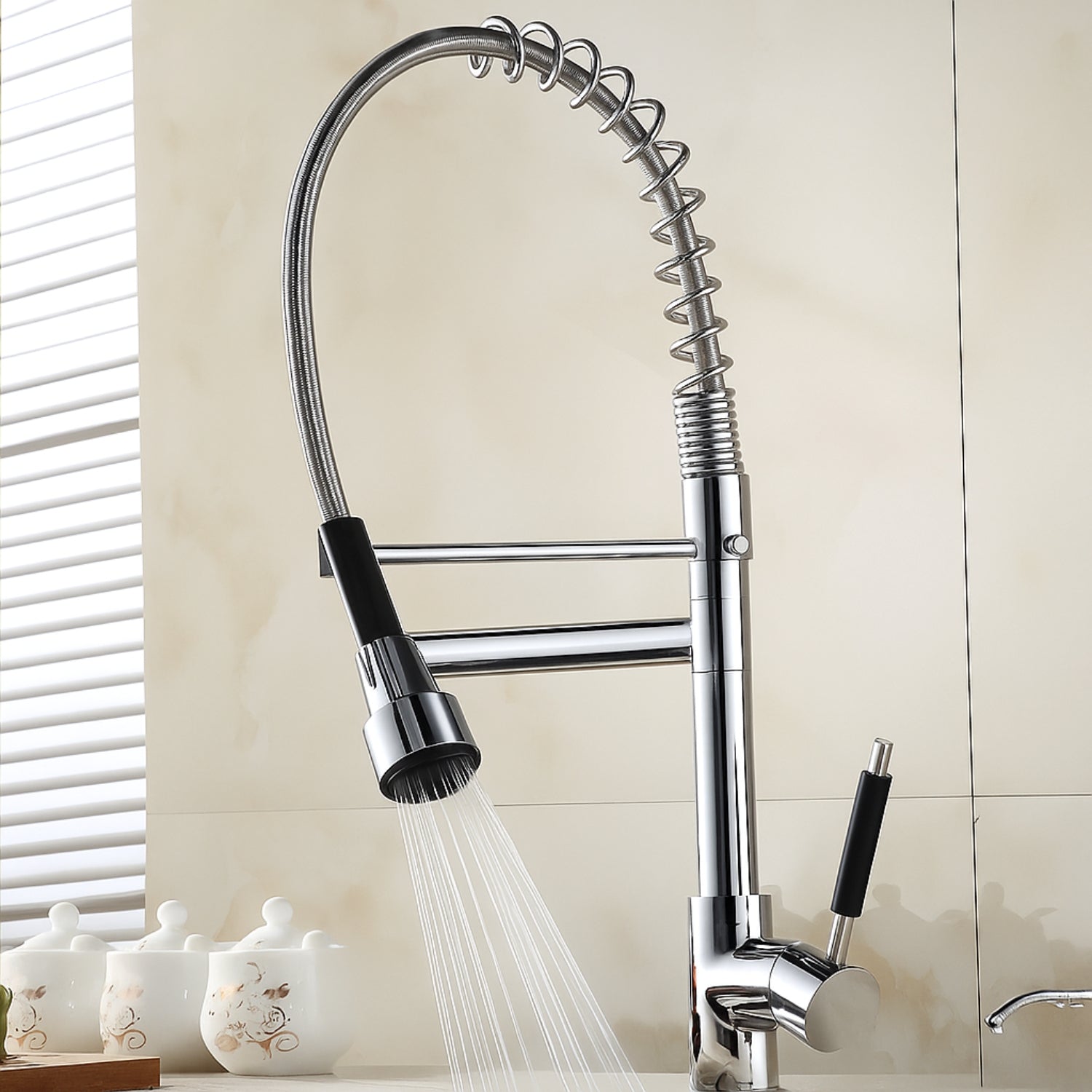 BRING PROFESSIONAL PERFORMANCE TO YOUR HOME KITCHEN