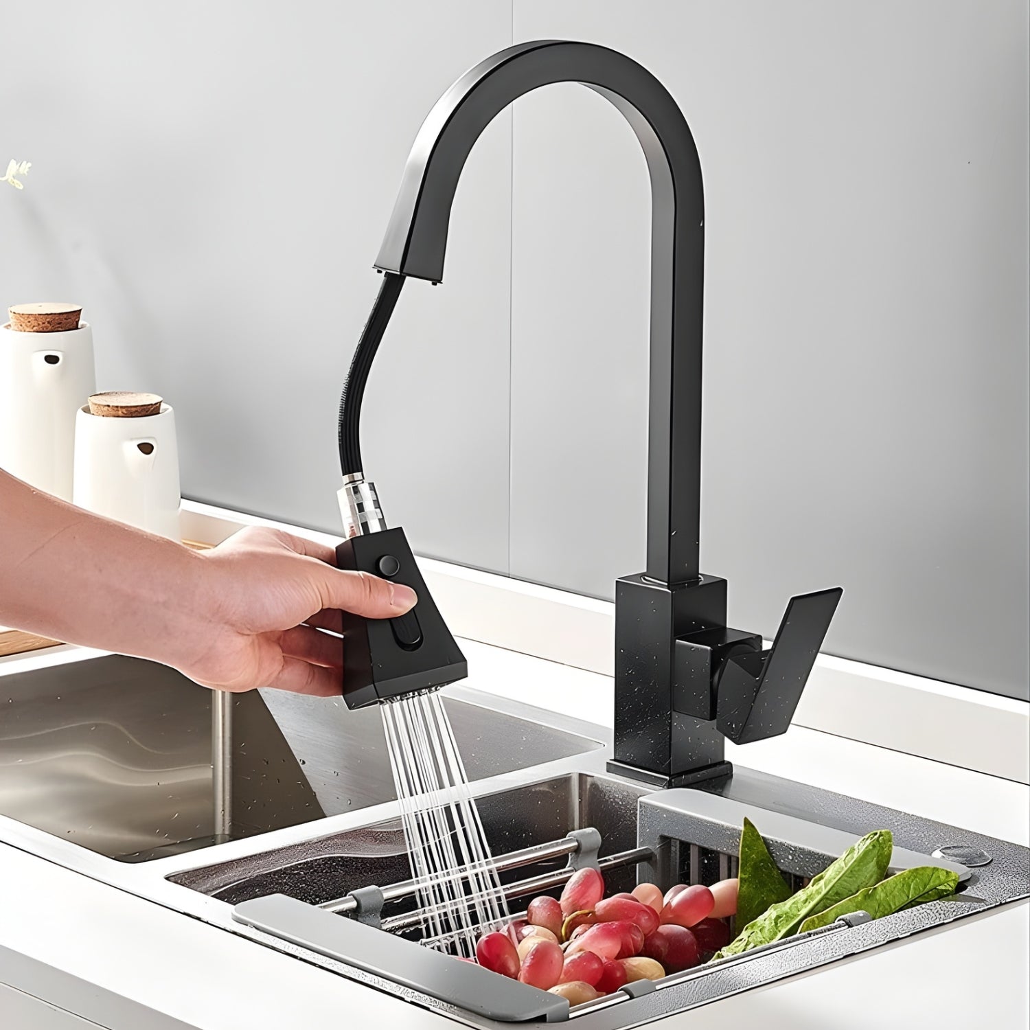 BUILT FOR EVERYDAY KITCHEN USE.