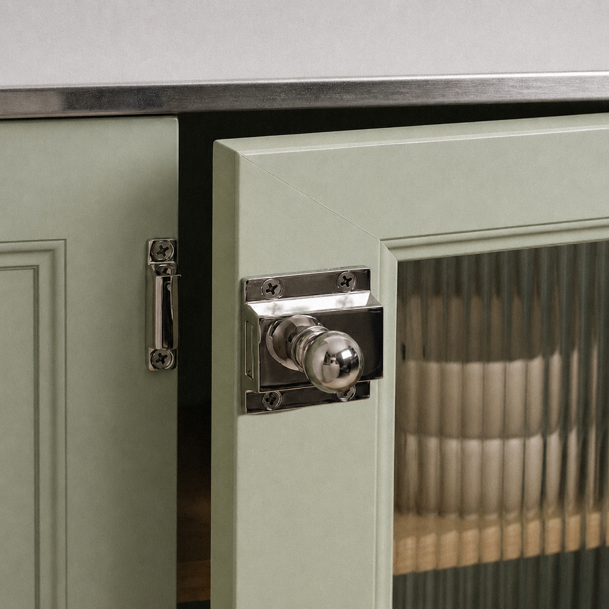 Bexley Turn Brass Cabinet Latch