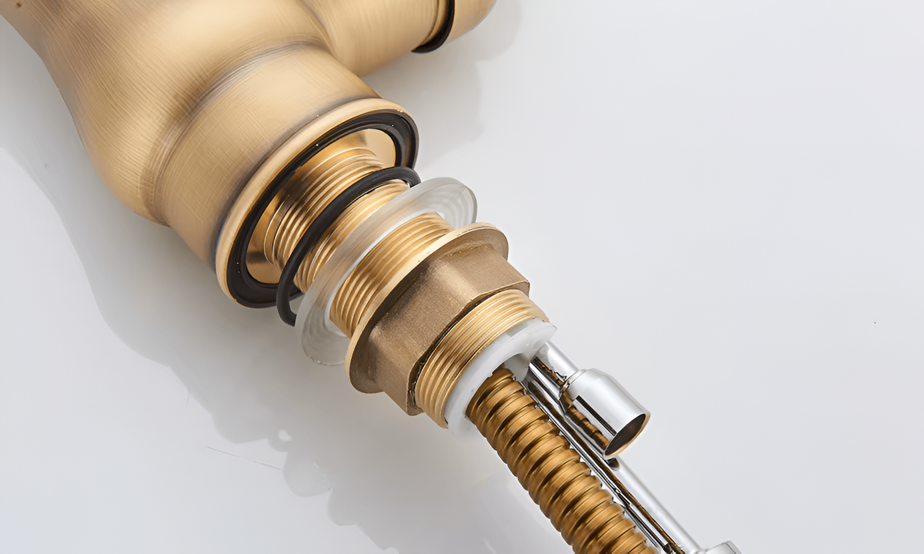 CRAFTED FOR LASTING EVERYDAY PERFORMANCE.