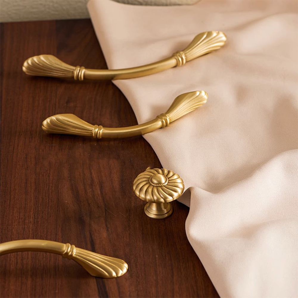 Comforsyco Brass Shell Cabinet Pulls and Round Knobs