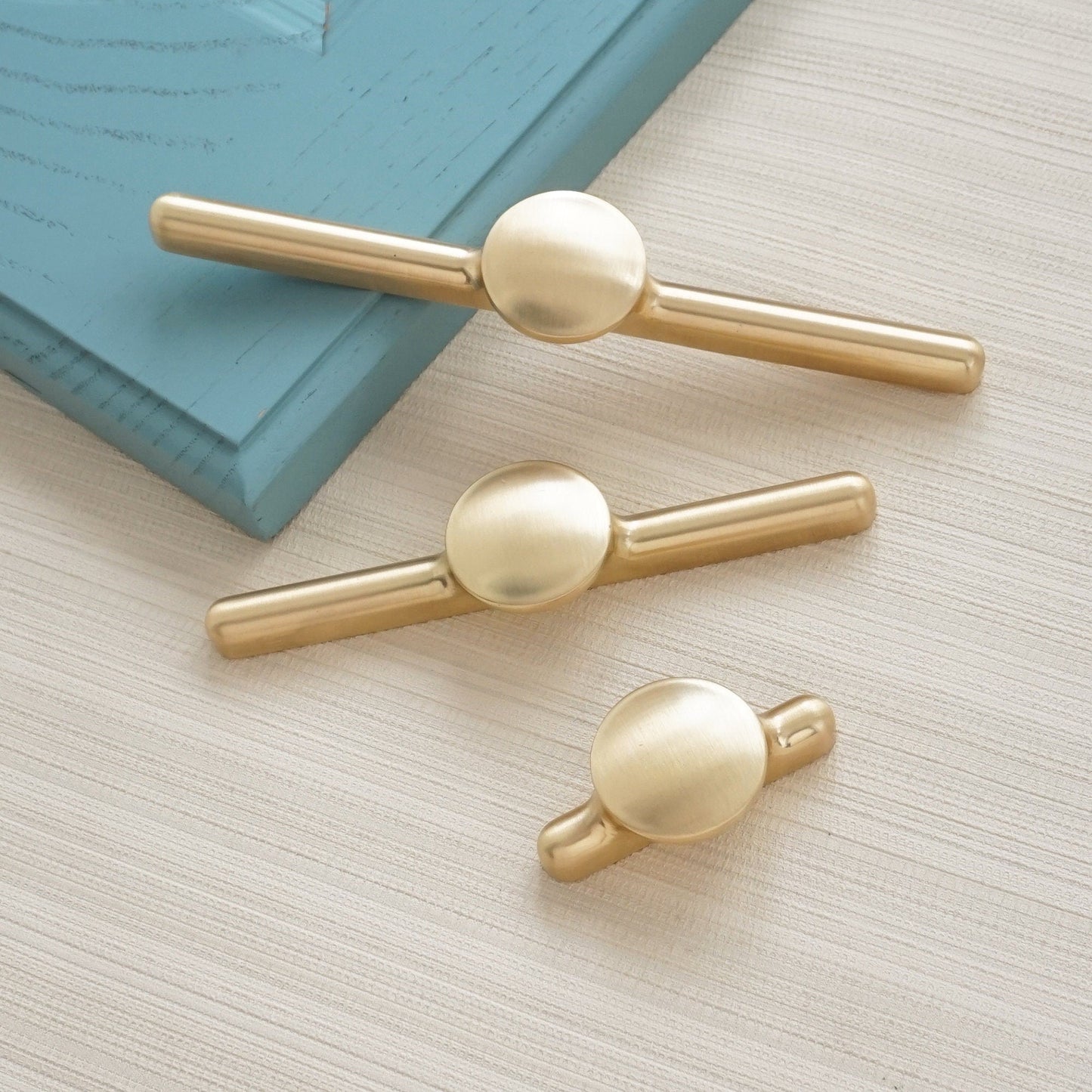 Comforsyco Brushed Brass Cabinet Pulls and Knobs, Zinc Alloy