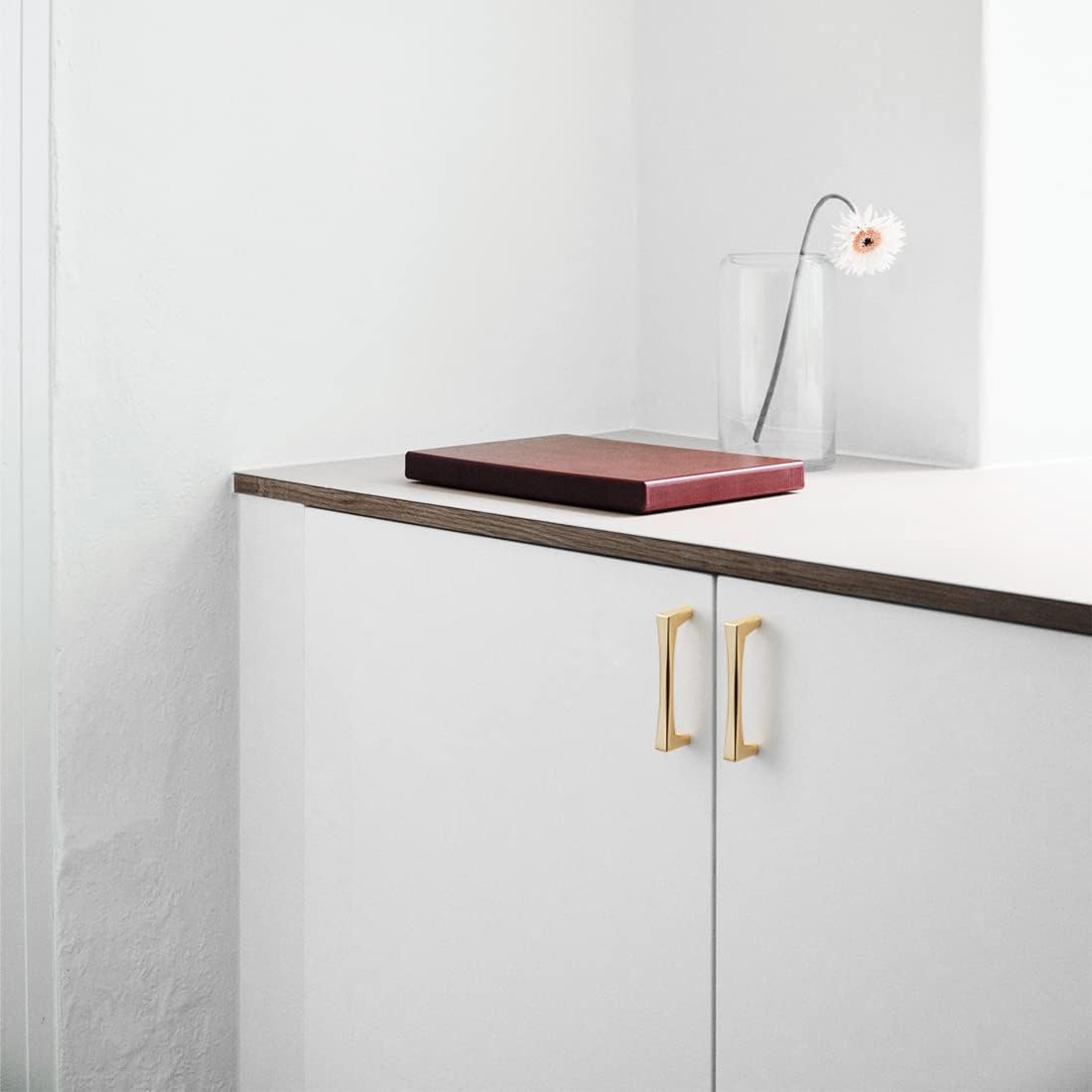 Comforsyco Gold Arched Cabinet Handles and Round Knobs