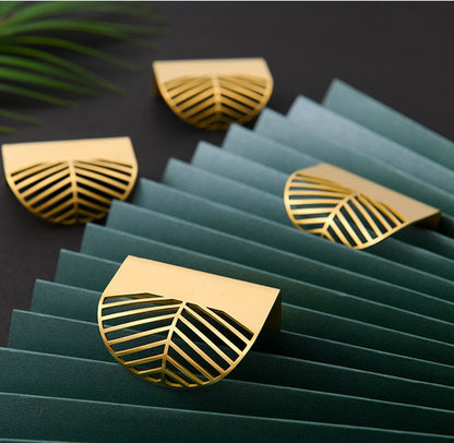 Comforsyco Gold Leaf Brass Cabinet Knobs for Drawers and Wardrobes