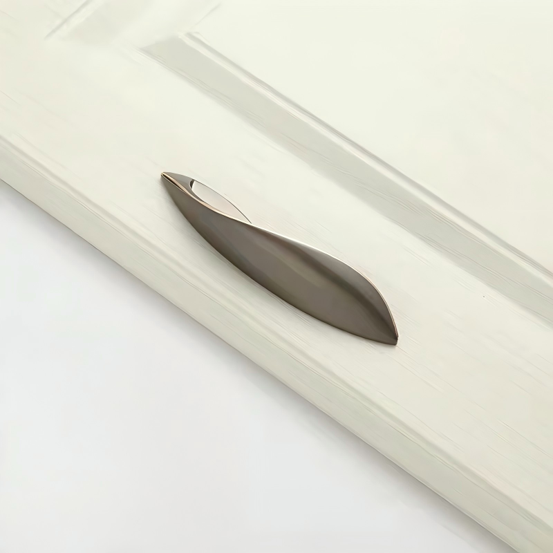 Comforsyco Leaf-Shaped Zinc Alloy Drawer Pulls and Cabinet Handles