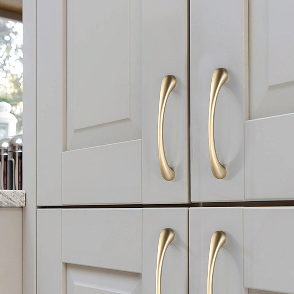 Comforsyco Modern Curved Cabinet Handles and Round Knobs