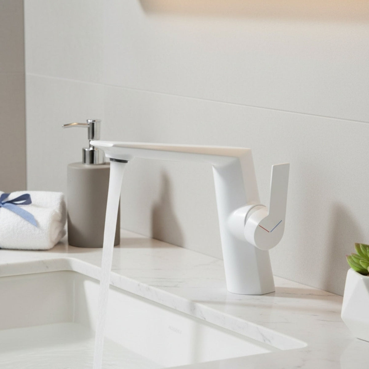 Nordelle Single Handle Bathroom Sink Faucet