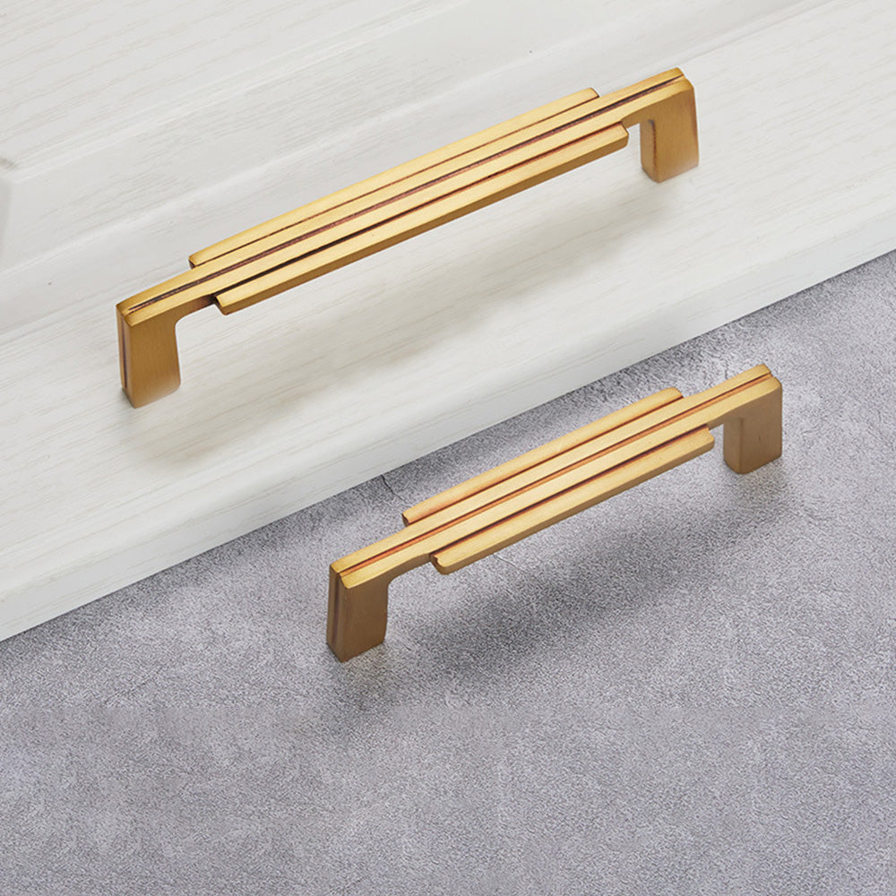 Comforsyco Ribbed Brass Cabinet Handles and Matching Knobs
