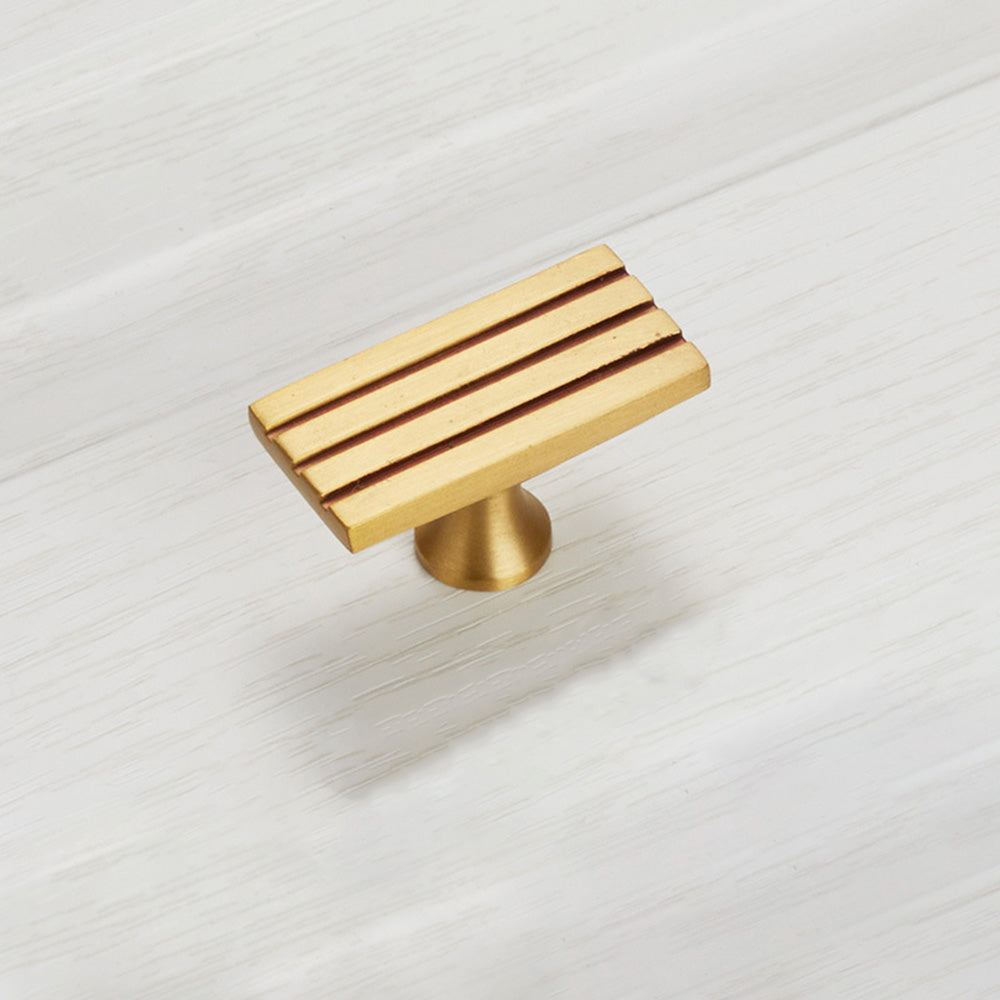Comforsyco Ribbed Brass Cabinet Handles and Matching Knobs