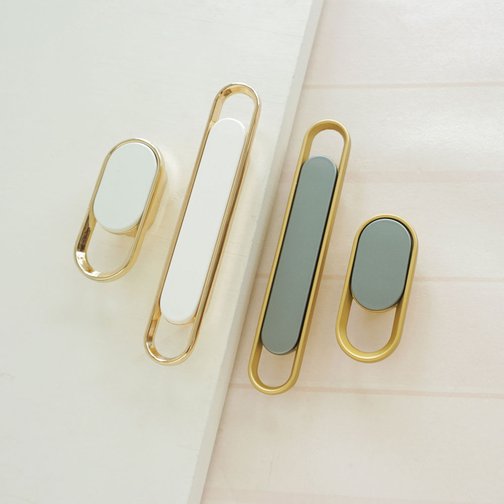 Comforsyco Two-Tone Cabinet Pull Handles and Matching Knobs