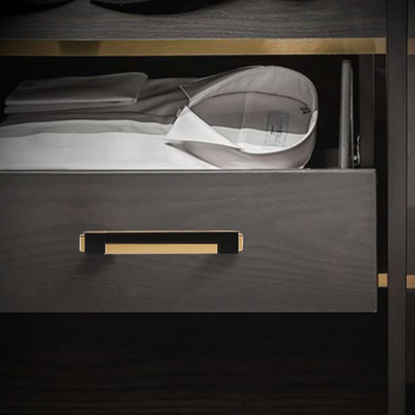 Comforsyco Two-Tone Rectangular Cabinet Pulls with Matching Square Knobs