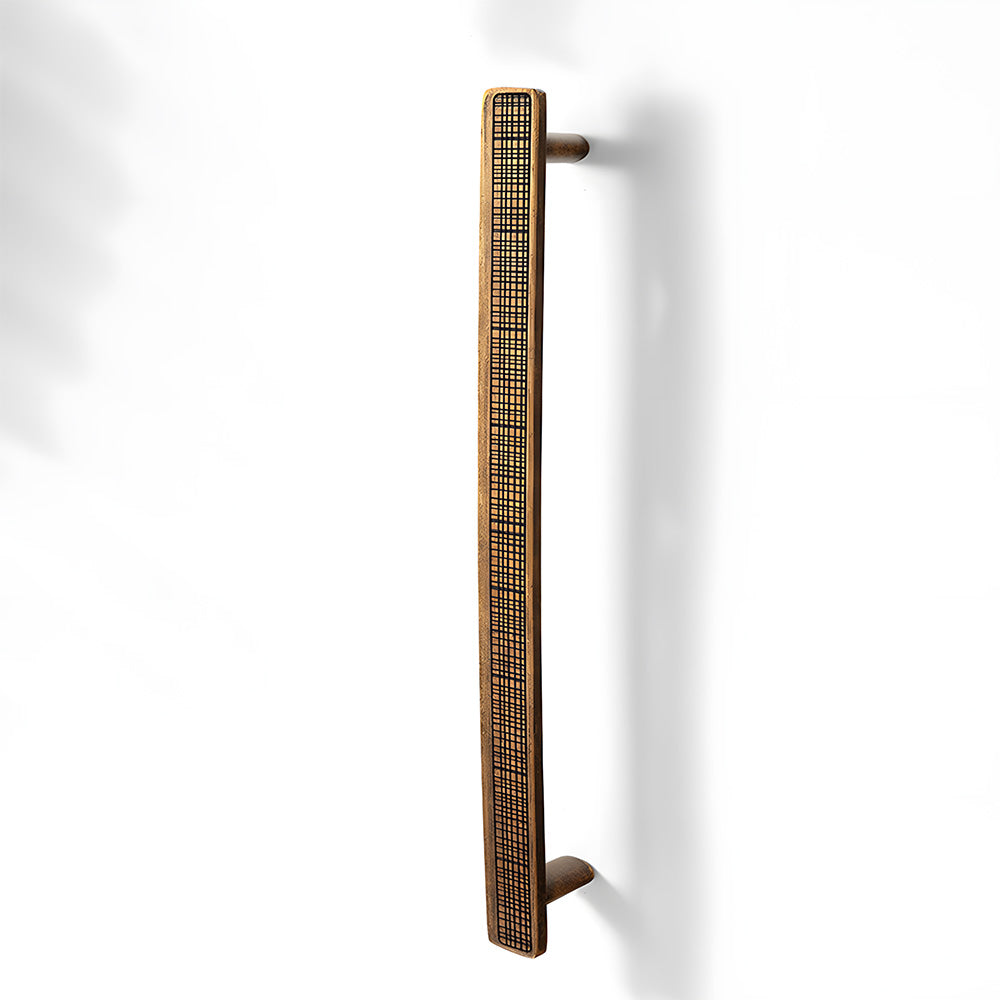 Grid-Textured Cabinet Pulls and Knobs for Kitchens