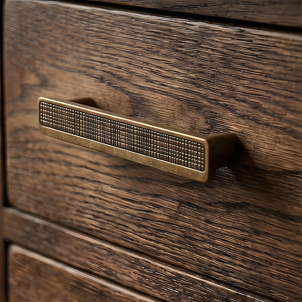 Grid-Textured Cabinet Pulls and Knobs for Kitchens