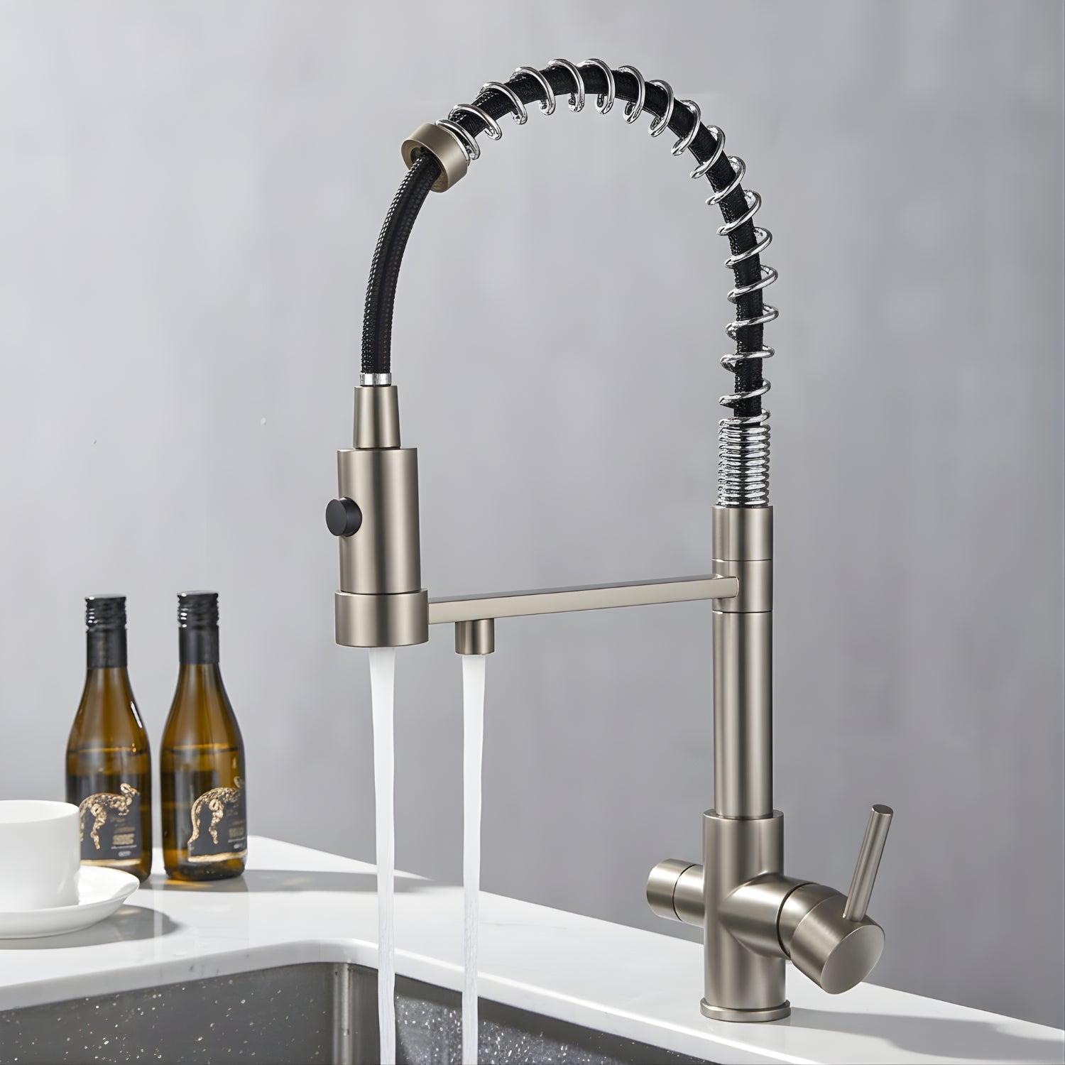 FLEXIBLE PULL-DOWN SPRAYER WITH DUAL MODES