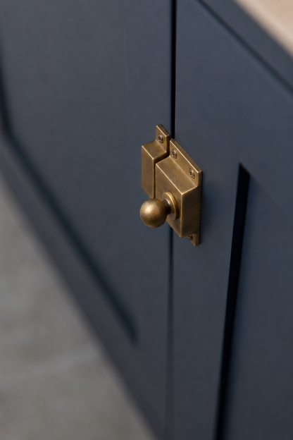 Fenwick Turn Solid Brass Cabinet Latch