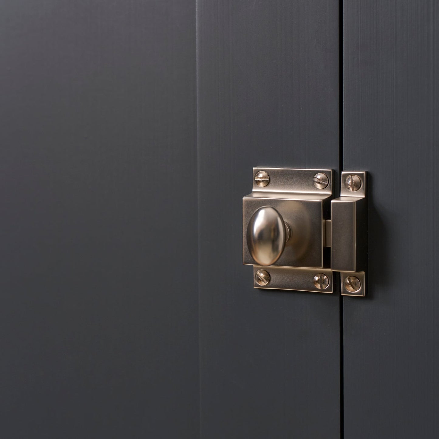 Cullum Turn Solid Brass Cabinet Latch