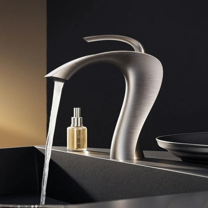 Lunara Modern Single-Handle Single-Hole Bathroom Sink Faucet