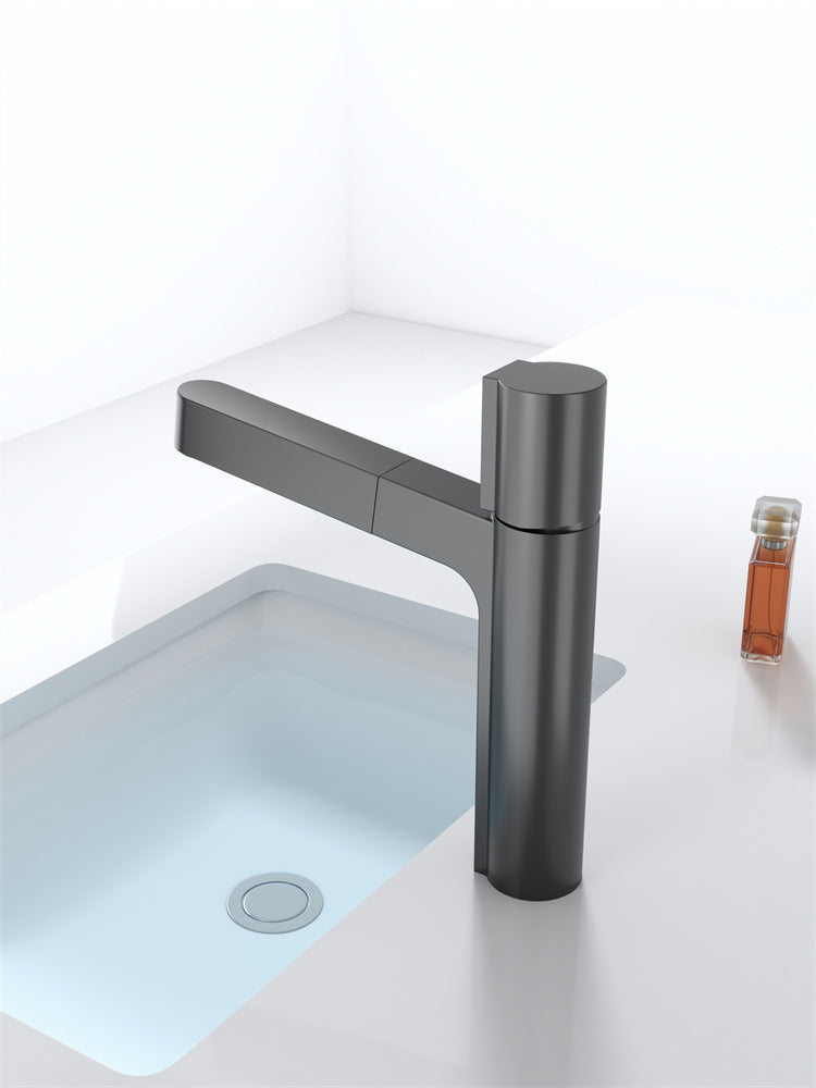 Quiet pull-out hose and stable build