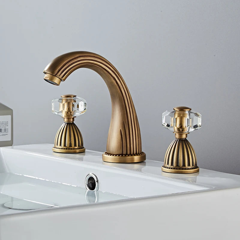 EASY TO PAIR WITH CLASSIC VANITIES