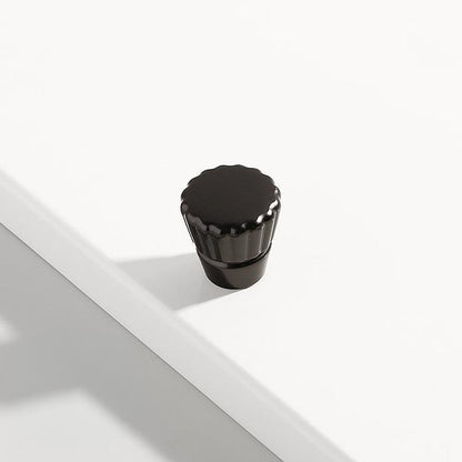 Fluted Detail Cabinet Pulls and Matching Knobs