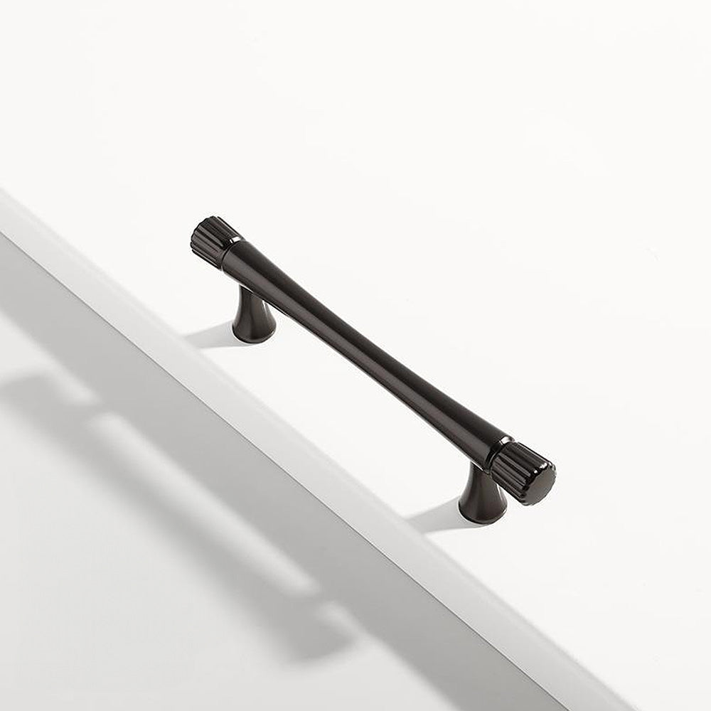 Fluted Detail Cabinet Pulls and Matching Knobs