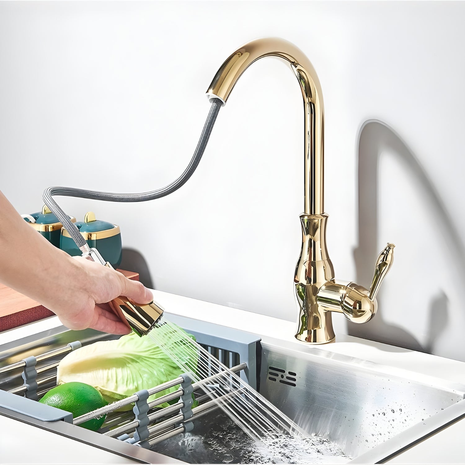 SMOOTH CONTROL FOR HOT AND COLD WATER.