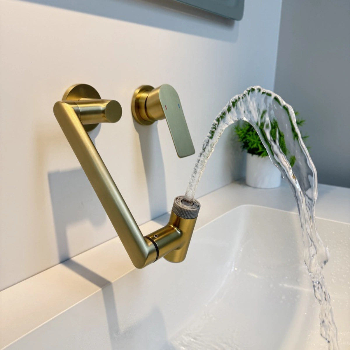 Siena Modern Concealed Wall-Mounted Single Handle Bathroom Faucet With LED Temperature Display