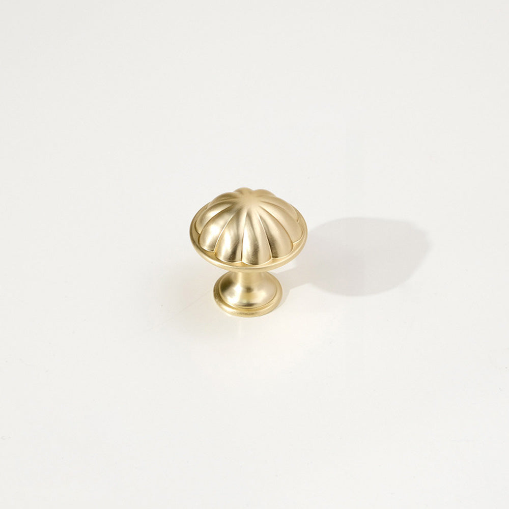 Decorative Finial Cabinet Pulls and Fluted Knobs