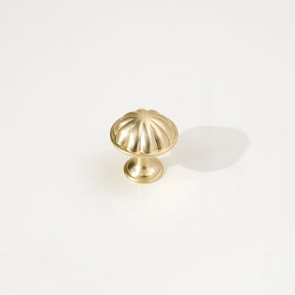 Decorative Finial Cabinet Pulls and Fluted Knobs