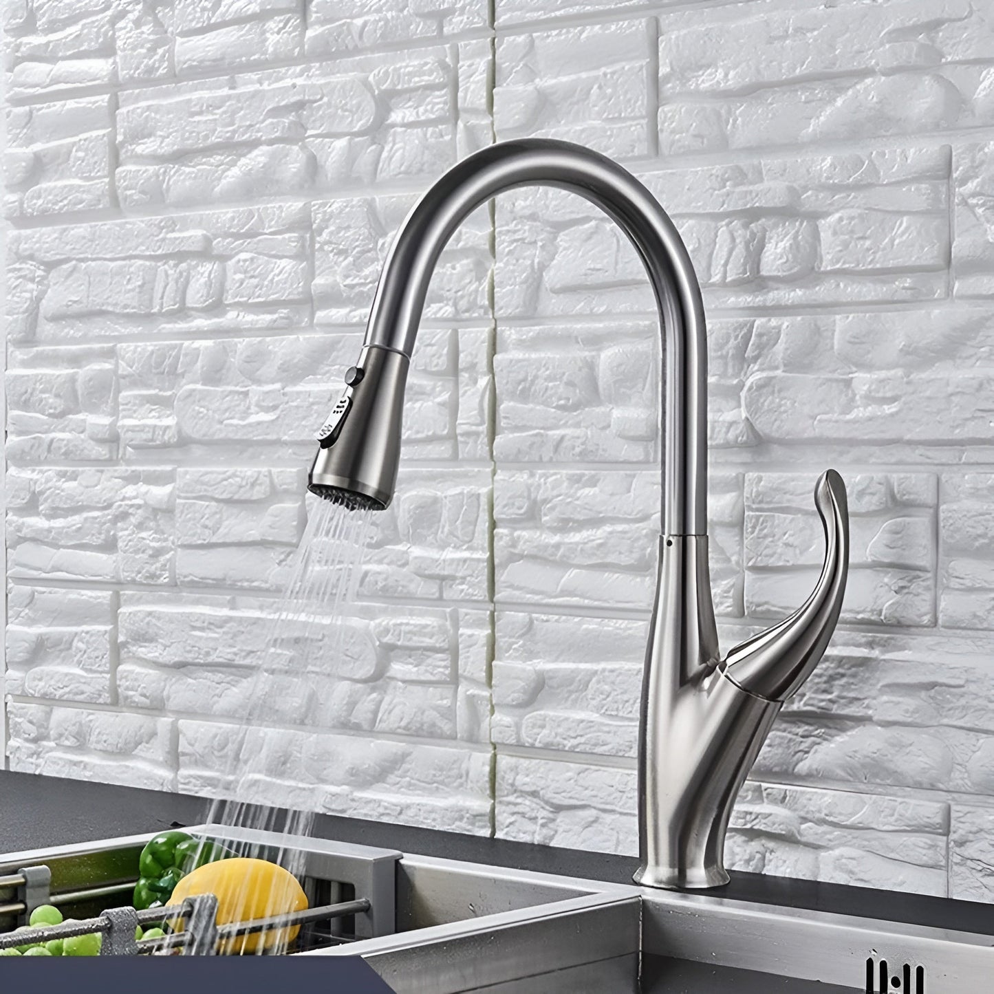 Elara Victorian Style Pull-Out Kitchen Faucet