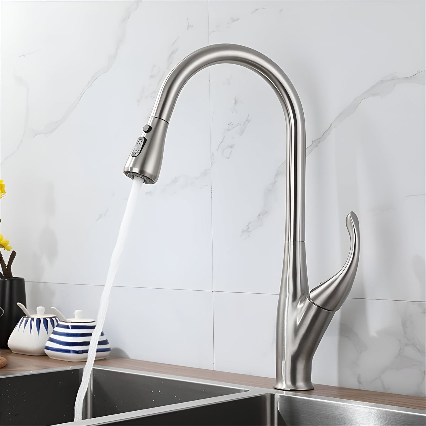 Elara Victorian Style Pull-Out Kitchen Faucet