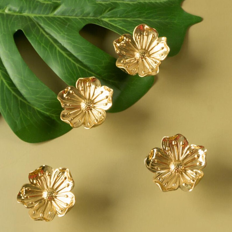 Solid Brass Sakura Flower Cabinet Knobs