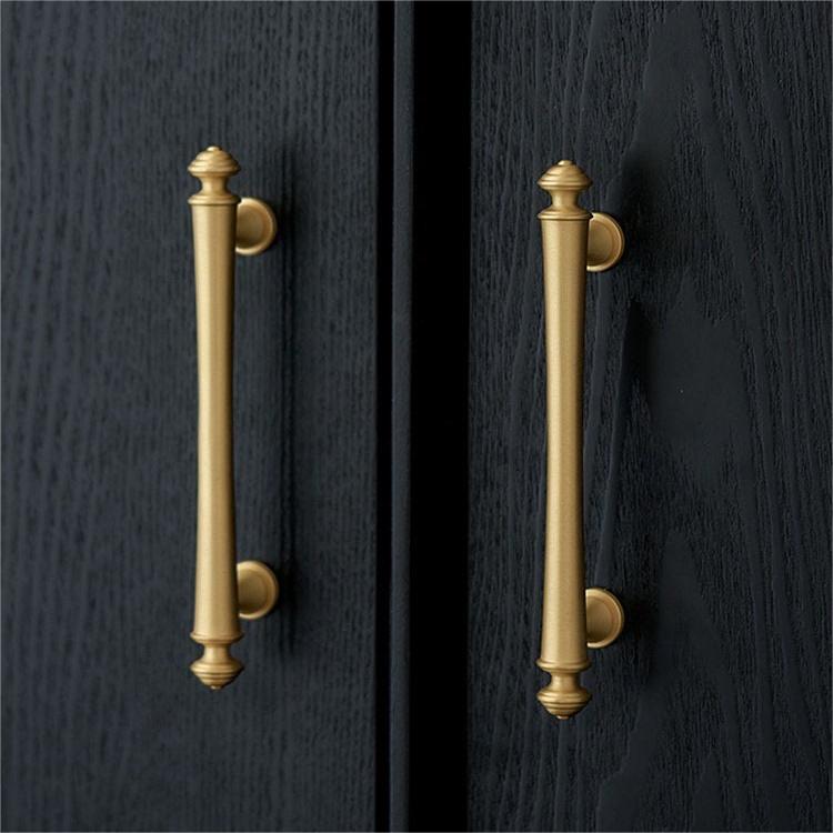 Traditional Brass Cabinet Pulls and T-Knobs